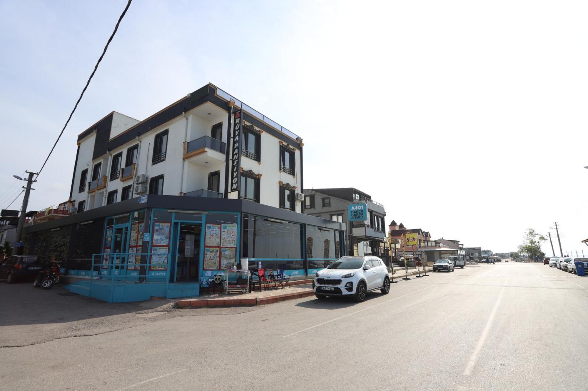 Rueya Pansiyon Apart Otel Yukarı Yukarı Kocaali Exterior foto