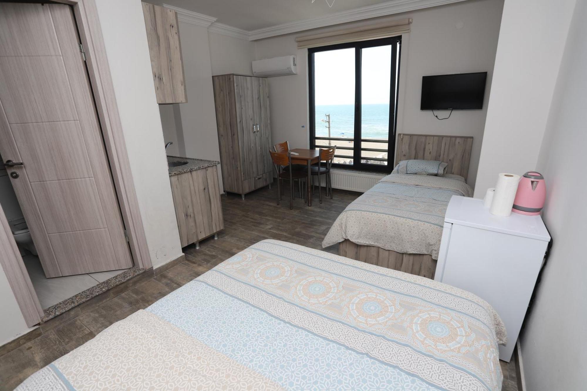 Rueya Pansiyon Apart Otel Yukarı Yukarı Kocaali Exterior foto