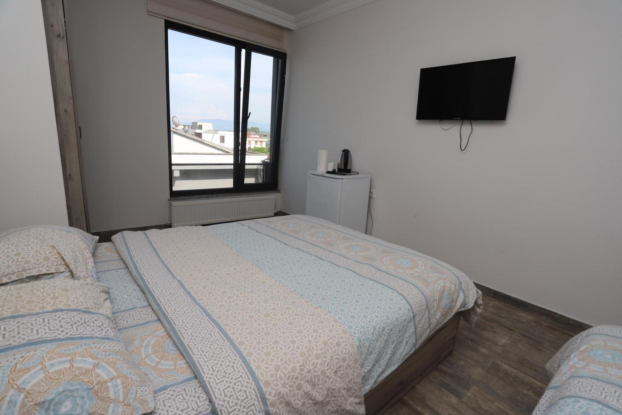 Rueya Pansiyon Apart Otel Yukarı Yukarı Kocaali Exterior foto