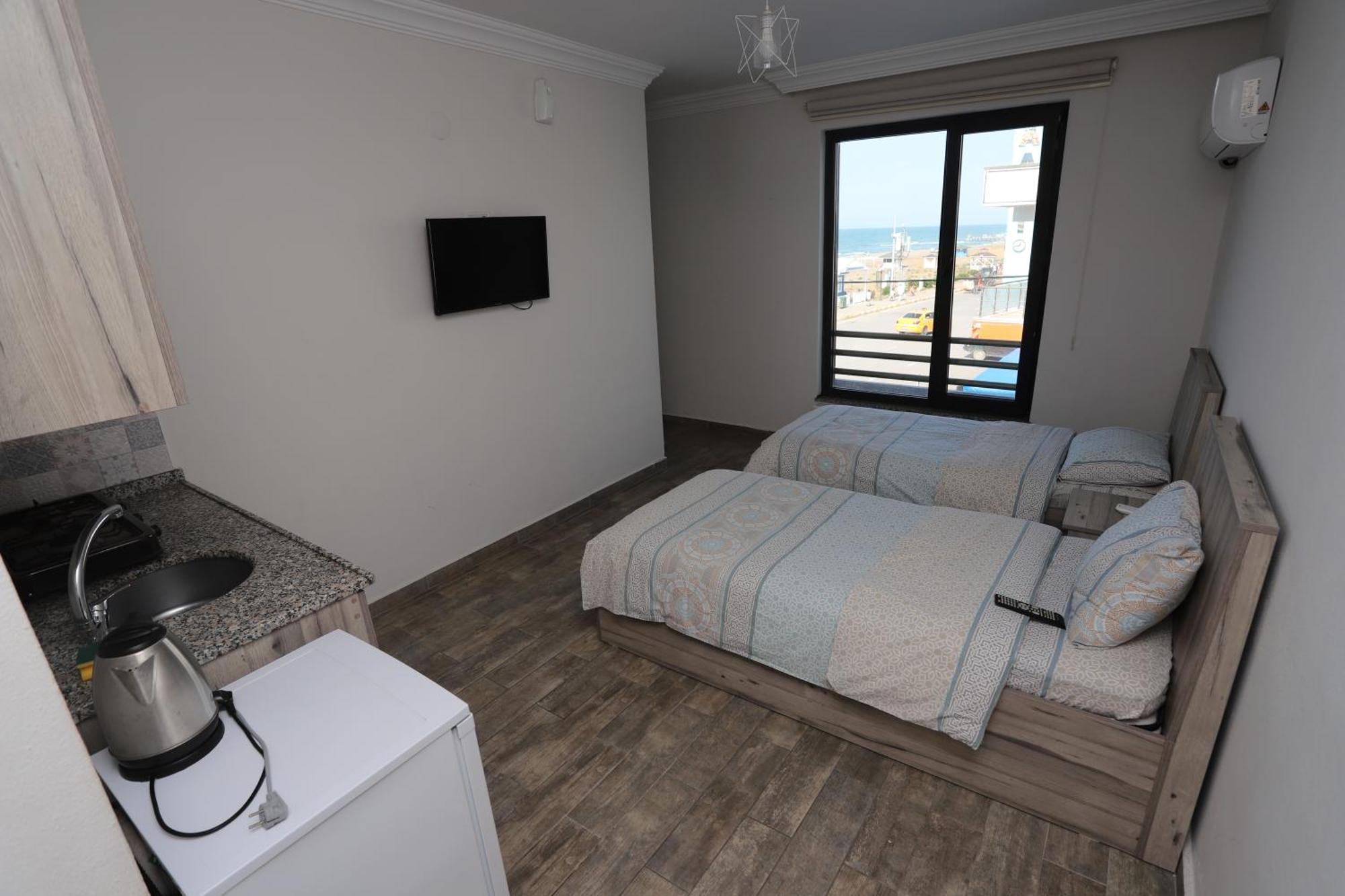 Rueya Pansiyon Apart Otel Yukarı Yukarı Kocaali Exterior foto
